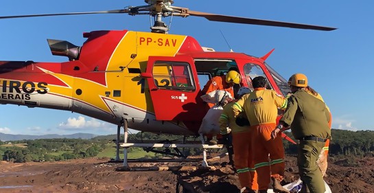 La delegación israelí recupera cuerpos en la zona del derrumbe en Brasil