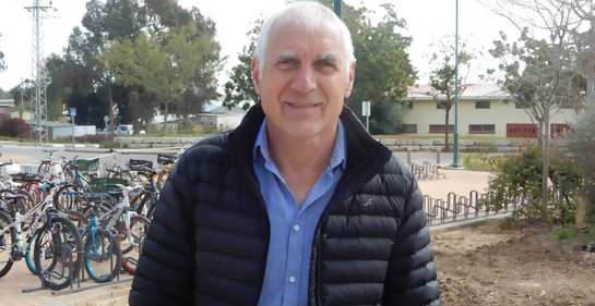 Haim Jelin, ex jefe del Consejo Regional Eshkol, hoy candidato a diputado por el laborismo, en su kibutz, Beeri