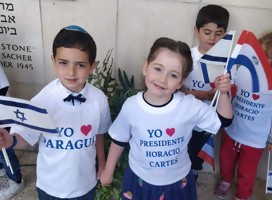 Niños israelíes dan la bienvenida al ex Presidente Cartes en WIZO