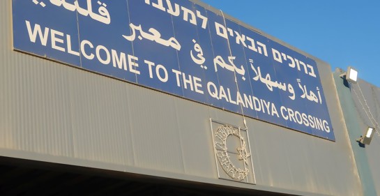 La entrada al pasaje de Kalandia al noreste de Jerusalem