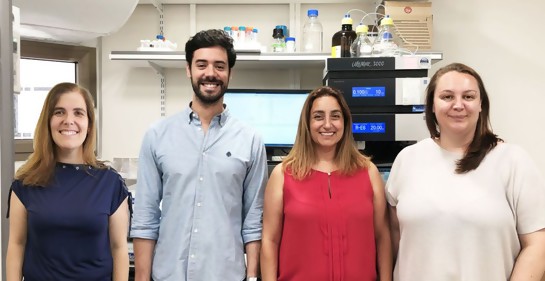 Florindo, Conniot, Sachi-Faniaro y Scompari en el laboratorio