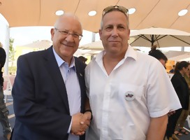 El Presidente Rivlin y el alcalde Gadi Yarkoni (Foto: Mark Neiman, GPO)