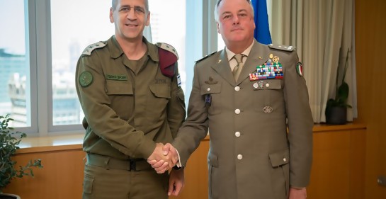 El Tte. Gral. Kohavi y el jefe de la FINUL Del Col