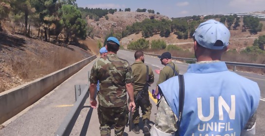 Oficiales de Tzahal y de la ONU en la frontera (Foto: Dover Tzahal)