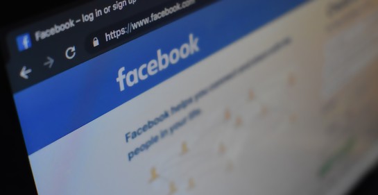 Facebook y grupos comunitarios publican una guía para proteger a los judíos en el sitio