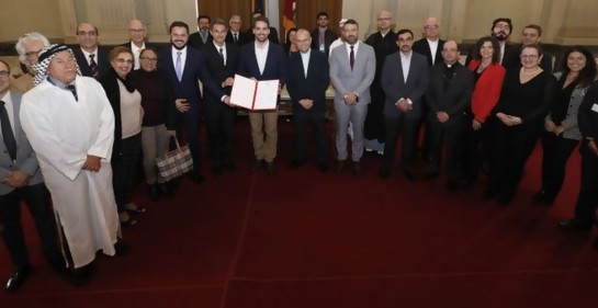 Los representantes de los distintos credos junto al Gobernador de Rio Grande du Sul firmaron la Declaración de Córdoba.