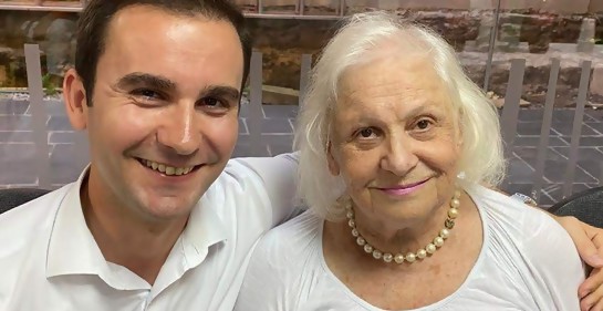 Ivetta Konfori y Leke Rezniqi, bisnieto de su salvador