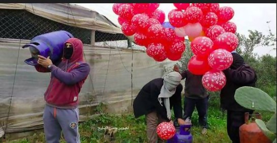 Israel neutralizó más de 125 cargas explosivas portadas por globos enviados desde Gaza