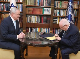 Política a la sombra del Corona: Rivlin encomendó a Gantz la formación del gobierno