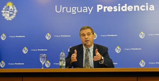 El apasionado trabajo de la Cancillería uruguaya en tiempos de Corona