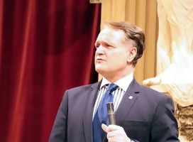 Contra viento y marea, el éxito del diputado español sefaradí Maxo Benalal contra el antisemitismo
