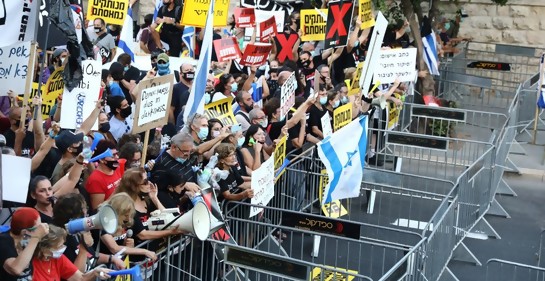 Noche de protestas en Israel. Miles manifiestan contra Netanyahu.