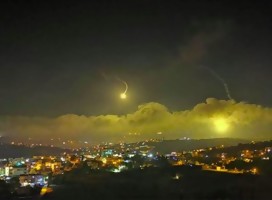 Bombas de iluminación sobre lado israelí