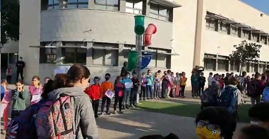 No te pierdas este momento emotivo del regreso a clases en Israel