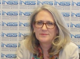 Emily Landau en el INSS