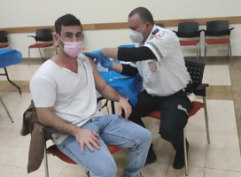 Desde hoy, se vacuna en Israel desde los 16 años