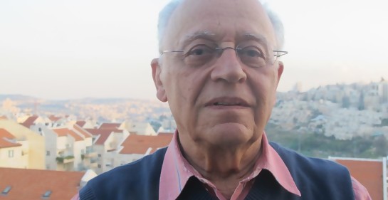 Itzjak Shefi, el entonces Embajador de Israel en Argentina, que se salvó por azar