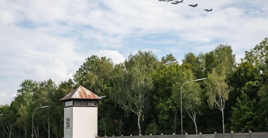 Así fue el homenaje aéreo sobre Dachau y Munich