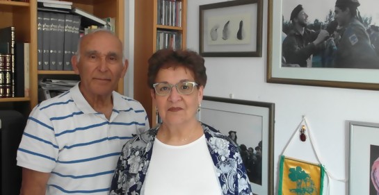 Ruti y Yair Levy en su casa en Jerusalem