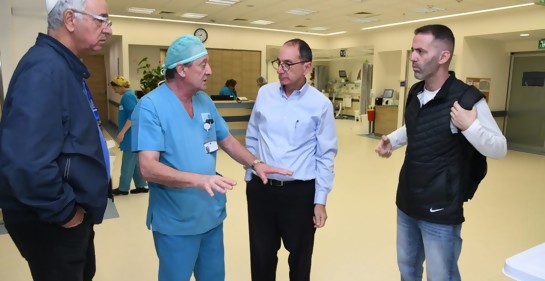 Con el médico uruguayo-israelí Dr. Pablo Boksenbojm desde Ashkelon, la ciudad más atacada por Hamas