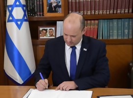 El nuevo Primer Ministro de Israel Naftali Bennett comenzó a trabajar