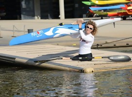 Les presento a la israelí de mayor edad que compite en kayak paralímpico