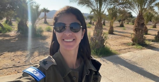 Con la Mayor Ella Waweya, Sub Jefa de la sección en árabe del Portavoz militar israelí