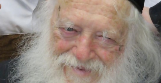 Se dio sepultura al Rabino Haim Kanievsky, el líder que no buscó honores pero los recibió más que muchos otros