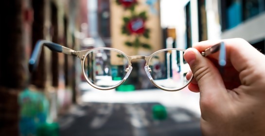 Una startup de Israel fabricará anteojos multifocales en minutos
