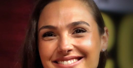 Wonder Woman Gal Gadot invierte en Edtech Startup Safe School Analytics