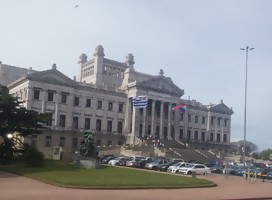 Legisladores de 4 partidos y autoridades comunitarias representan a Uruguay en el Foro contra el antisemitismo