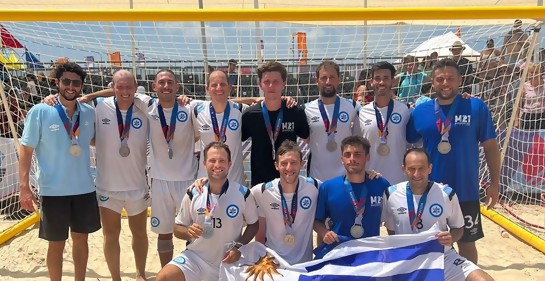 Así se ganó la medalla de plata uruguaya en fútbol playa en las Macabeadas