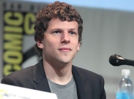 Jesse Eisenberg dirigirá, escribirá y protagonizará una película sobre su familia y la historia del Holocausto en Polonia