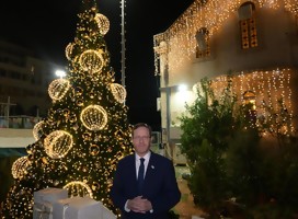   El Presidente de Israel encendió el árbol de Navidad con los cristianos de Yafo-Tel Aviv