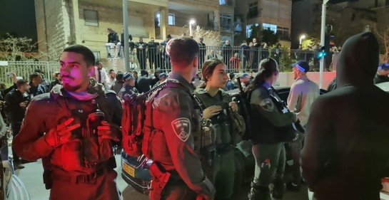 Por lo menos 7 israelíes asesinados en atentado terrorista junto a sinagoga en Jerusalem