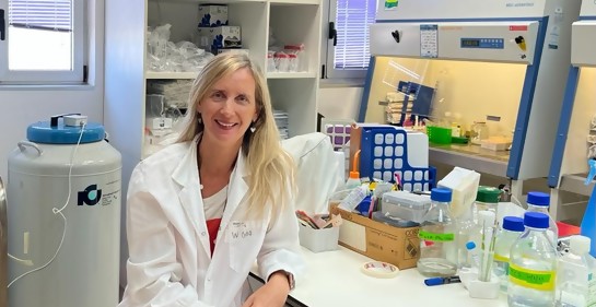 Con la Profesora Dinorah Friedmann-Morvinski, investigadora de cáncer de cerebro en la Universidad de Tel Aviv