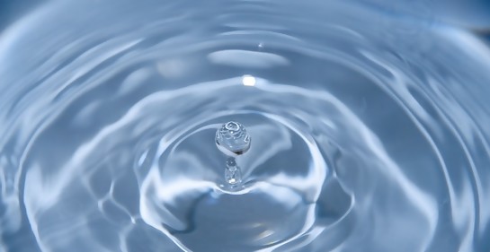 Nuevo milagro: agua producida por maquinas de aire