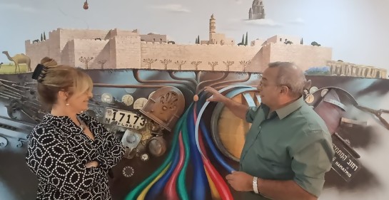 Quedó inaugurado el mural del artista Roberto Cadenas y su equipo en Zijron Yaakov