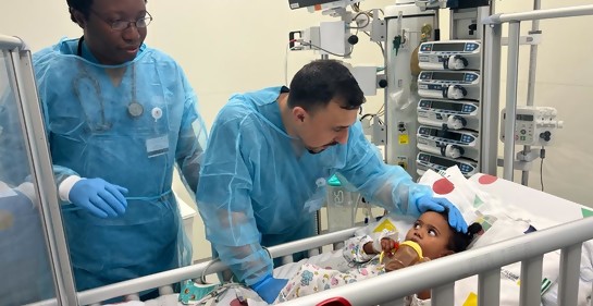  La historia de un médico palestino que se especializa en un hospital israelí