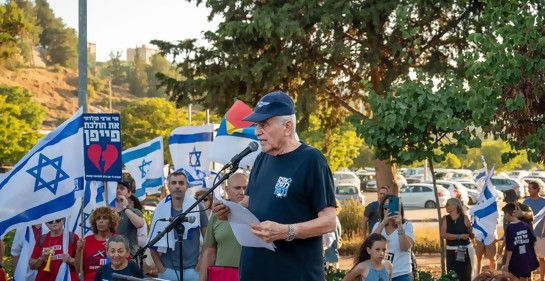 Dan Halutz, ex jefe de Tzahal, de un hogar de derecha al liderazgo de la protesta en Israel