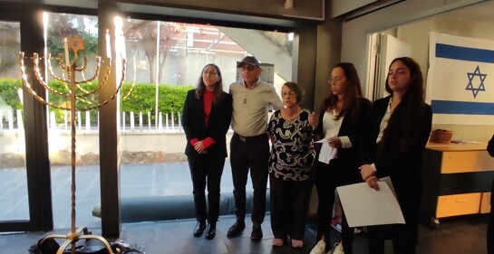 Visita de famiiares de secuestrados a la comunidad judía uruguaya