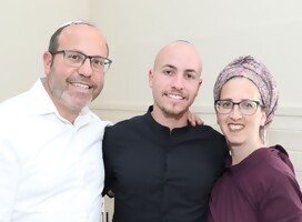 Tzvika Mor cree que sólo la guerra le devolverá a su hijo secuestrado