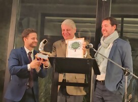 Justa distinción: Premio Jerusalem al Dr. Washington Abdala