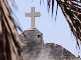 Un fragmento de proyectil fue lo que impactó en la iglesia en Gaza