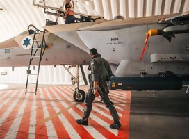 Tras misil de fragmentación disparado por Yemen a Israel, ataque a blancos hutíes en Saná