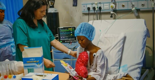 De joven huyó de Irán y ahora salva en Israel vidas de niños del mundo