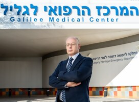 Profesor Masad Barhoum al frente del hospital Salvamos vidas, pero nos preparamos para la guerra:director del hospital de Naharía