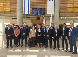 En la Cancilleria israelí, donde los recibió Eldad Hayet, próximo Embajador de Israel en Uruguay Los primeros comentarios públicos de la delegación uruguaya en Israel