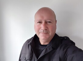 Presentarse como judío para acusar a otros judíos