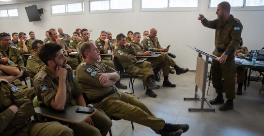 Parte misión humanitaria israelí a Colombia
